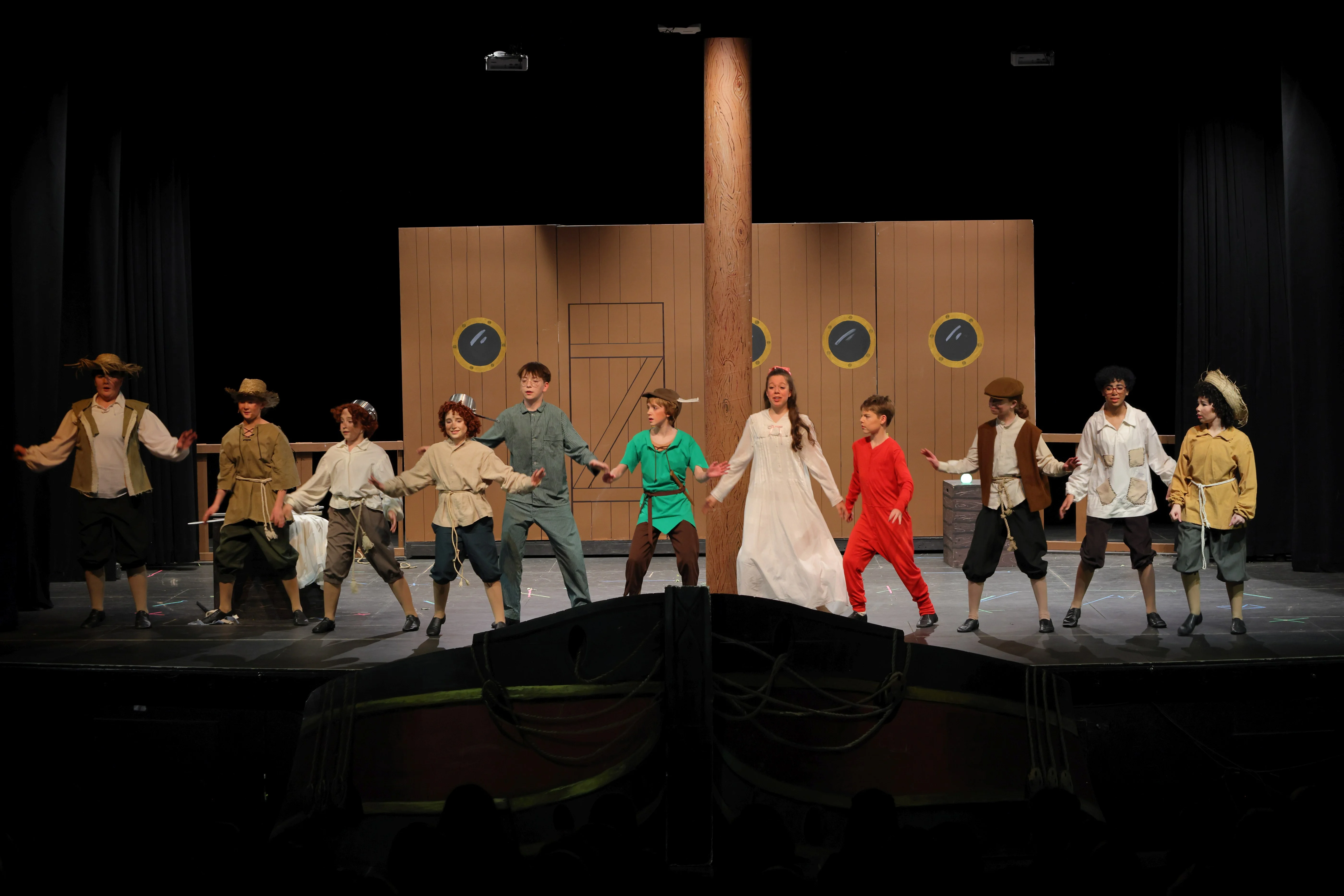 GB - Peter Pan production photo